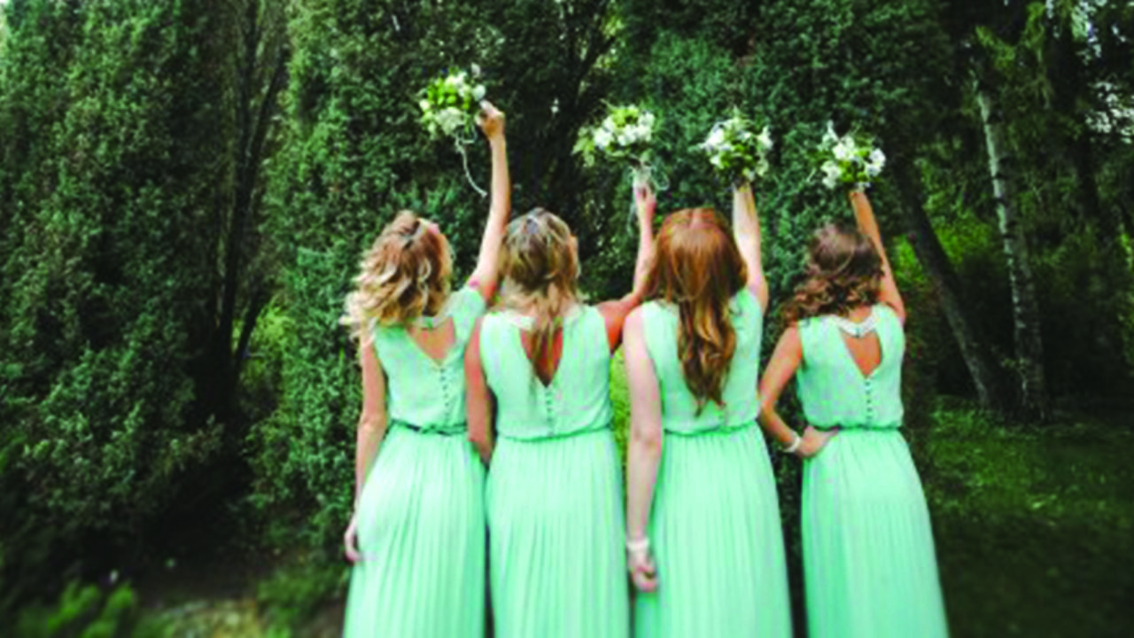 Matrimoni estivi: 3 regole su quali colori indossare - ListanozzeOnline -  Magazine
