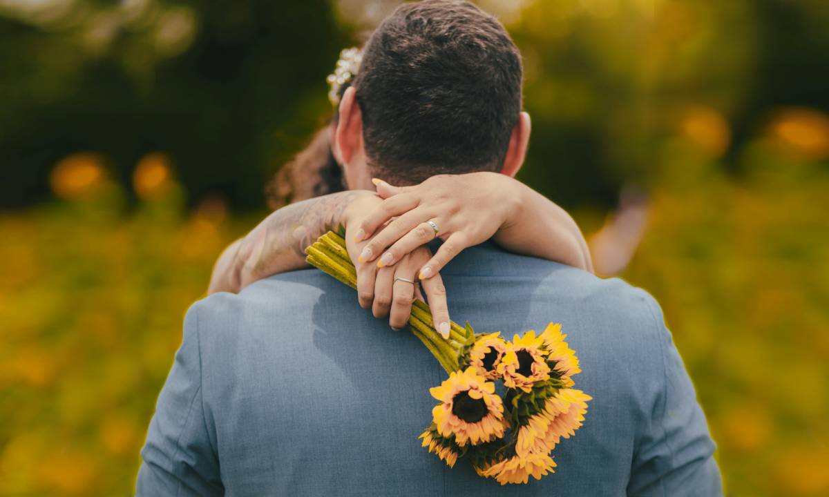 matrimonio-a-tema-girasoli-coppia