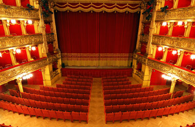 Sposarsi a Torino: la guida 3 ListanozzeOnline - Magazine Torino-teatro-carignano